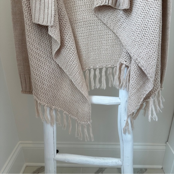 RD Style Cream Ribbed Knit Open Front Cardigan Sweater with Fringe Bottom - Picture 12 of 13